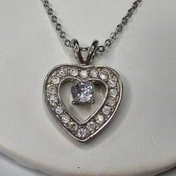 Glass Rhinestone Heart Silver Tone Pendant with Silver Tone Chain Necklace 18"L - Picture 3 of 5